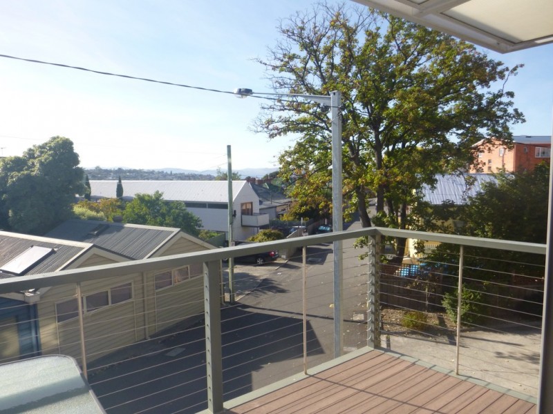1/24 Commercial Lane, North Hobart TAS 7000