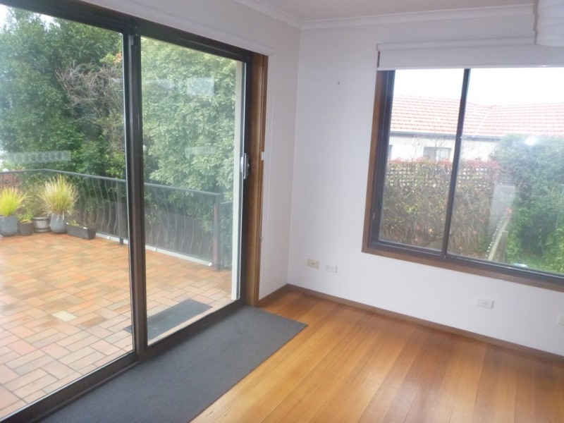 52 Lipscombe Avenue, Sandy Bay TAS 7005