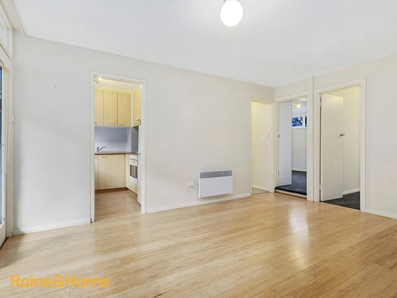3/2 Lauramont Avenue, Sandy Bay TAS 7005