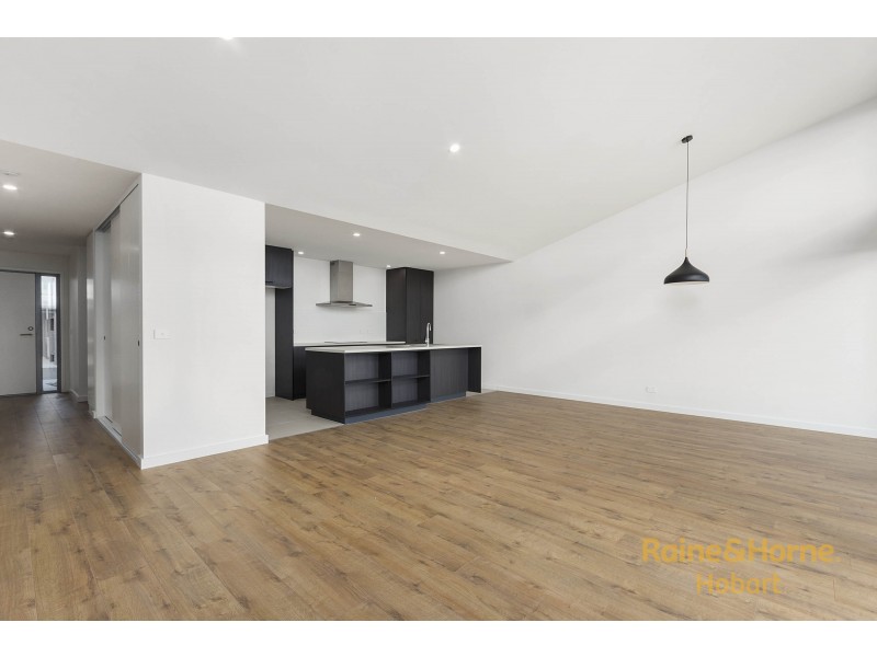 4/1 Bournville Crescent, Claremont TAS 7011