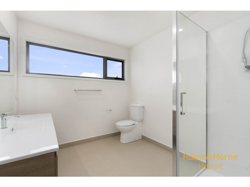 4/1 Bournville Crescent, Claremont TAS 7011