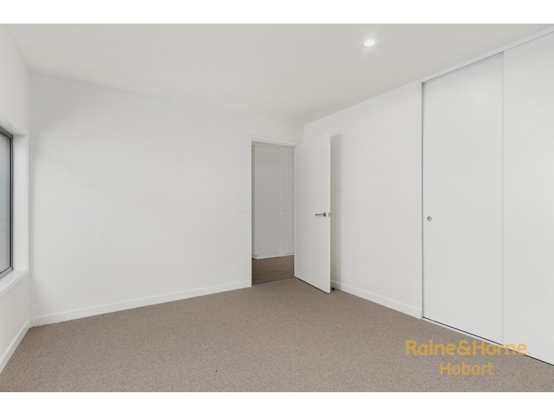 4/1 Bournville Crescent, Claremont TAS 7011