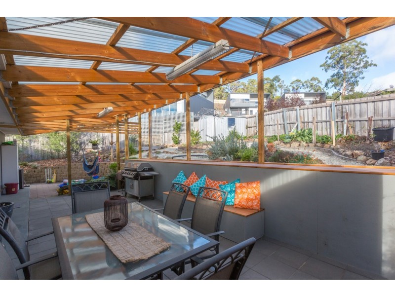 23 Tinderbox Road, Blackmans Bay TAS 7052
