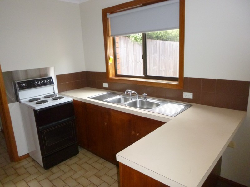 2/275 Churchill Avenue, Sandy Bay TAS 7005