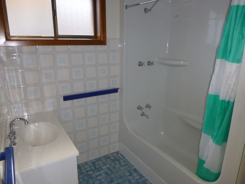 2/275 Churchill Avenue, Sandy Bay TAS 7005