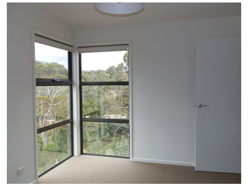 35 Ineke Drive, Kingston TAS 7050