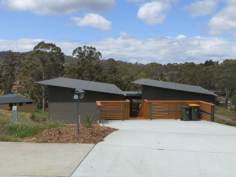 35 Ineke Drive, Kingston TAS 7050