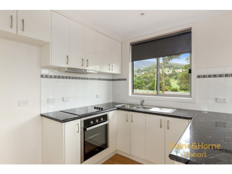 18 Maroubra Circle, Chigwell TAS 7011