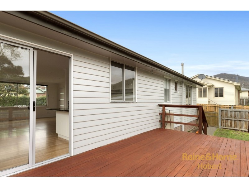 18 Maroubra Circle, Chigwell TAS 7011