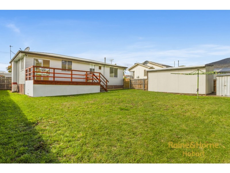 18 Maroubra Circle, Chigwell TAS 7011