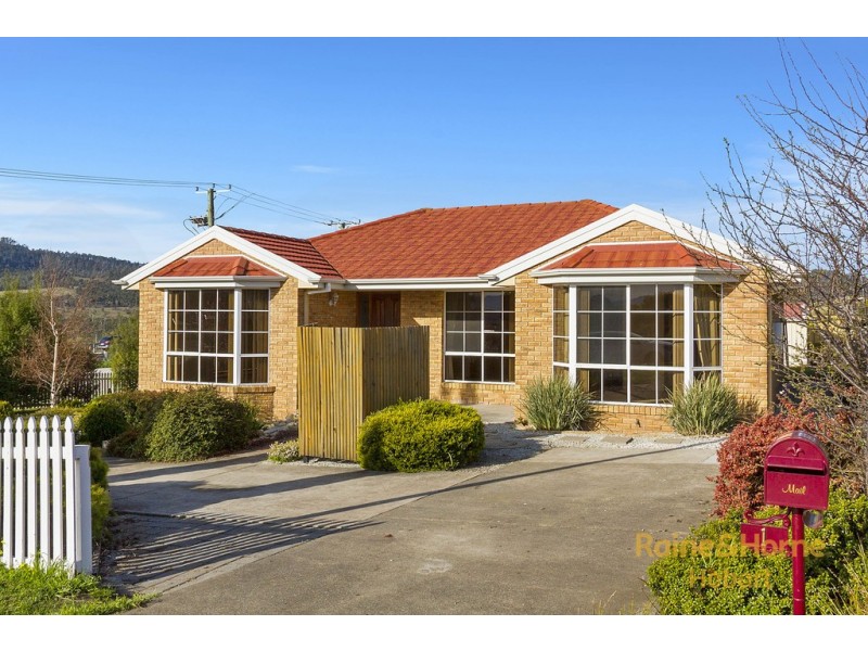 1 Buckingham Drive, Howrah TAS 7018
