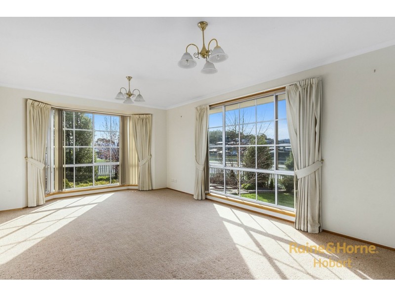 1 Buckingham Drive, Howrah TAS 7018