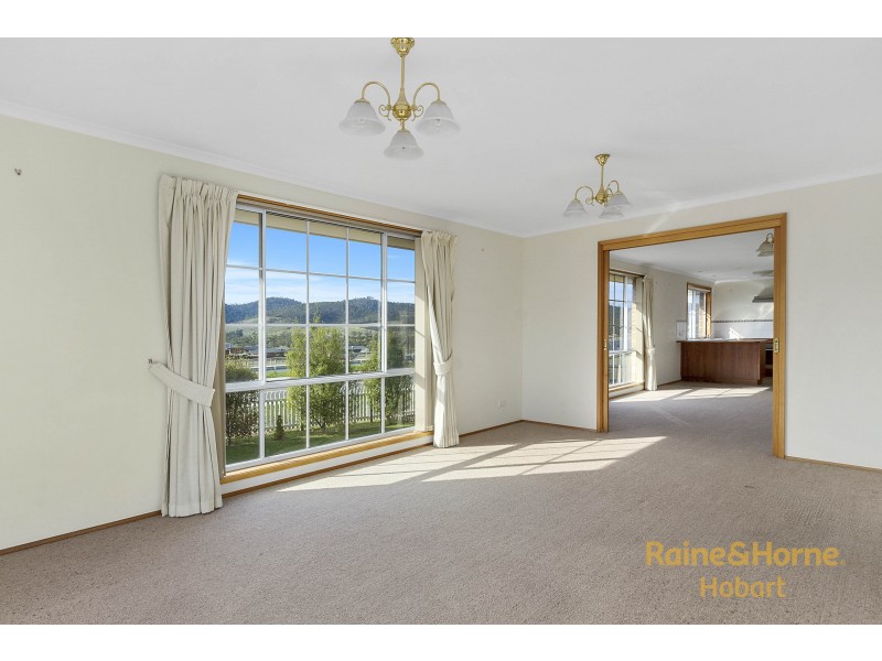 1 Buckingham Drive, Howrah TAS 7018