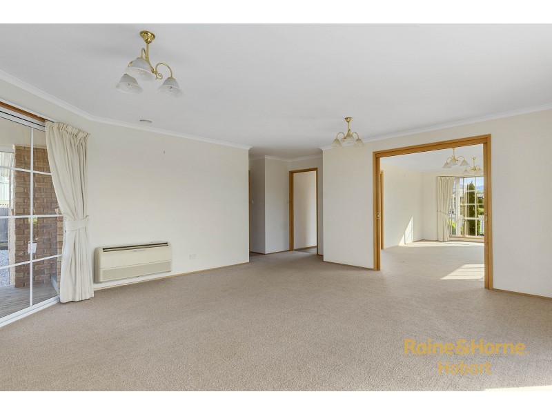 1 Buckingham Drive, Howrah TAS 7018