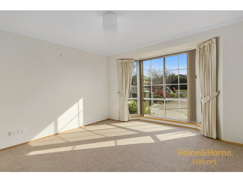 1 Buckingham Drive, Howrah TAS 7018