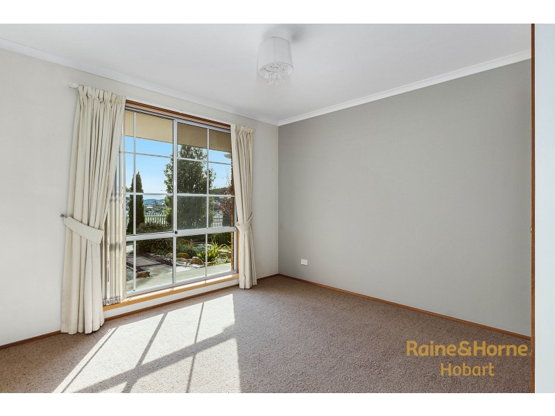 1 Buckingham Drive, Howrah TAS 7018