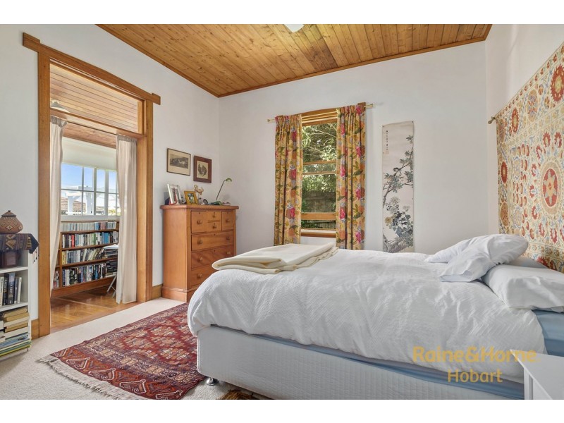 12 Rupara Avenue, West Hobart TAS 7000
