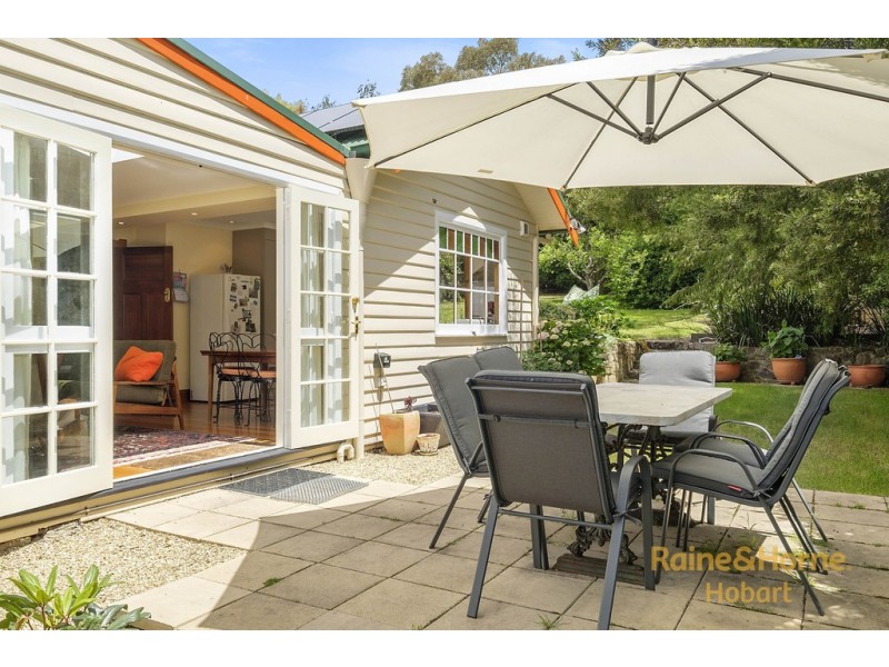 12 Rupara Avenue, West Hobart TAS 7000