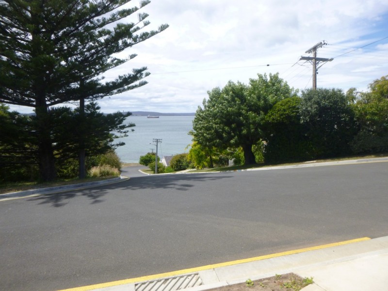 101a Flinders Esplanade, Taroona TAS 7053