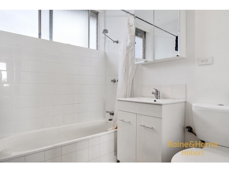 17/175 Clarence Street, Howrah TAS 7018