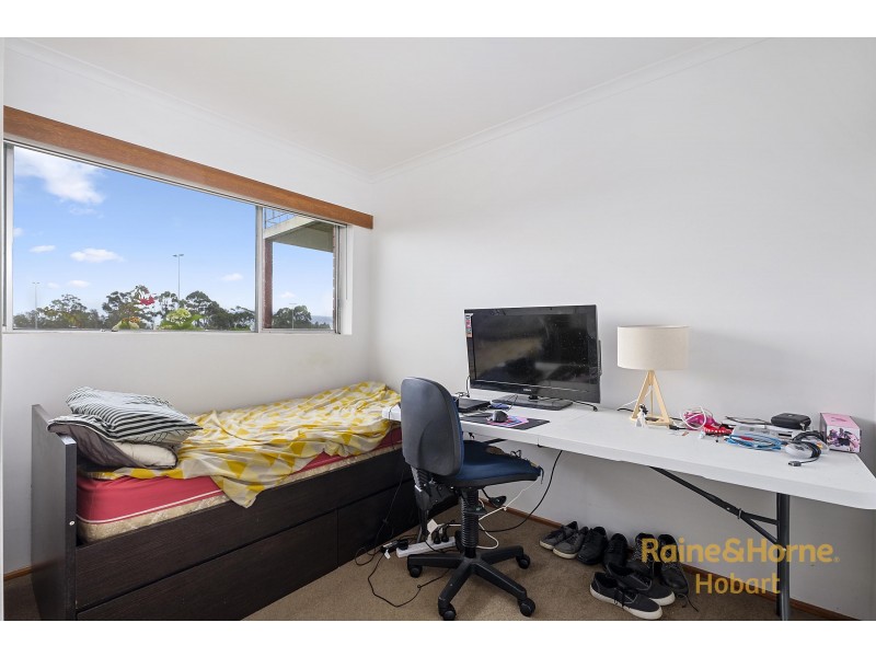 17/175 Clarence Street, Howrah TAS 7018
