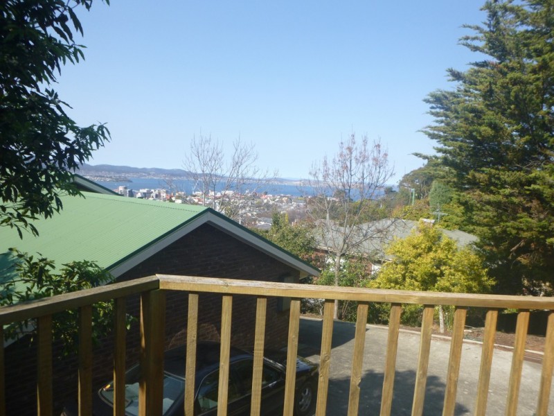 2/74a Knocklofty Terrace, West Hobart TAS 7000