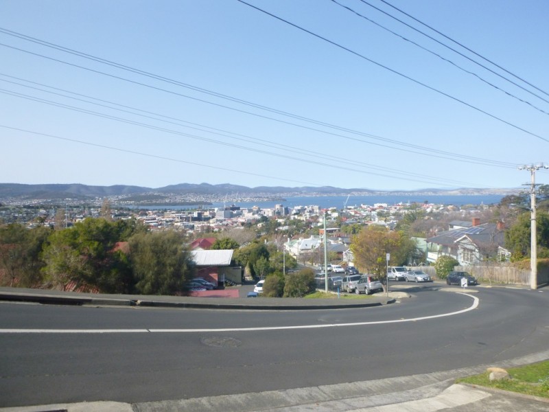 2/74a Knocklofty Terrace, West Hobart TAS 7000