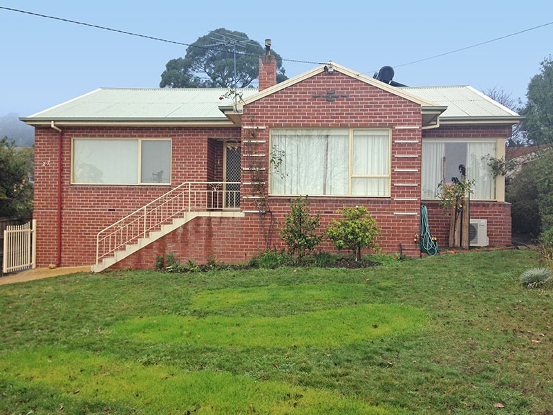 27 Radcliff Street, Rosetta TAS 7010