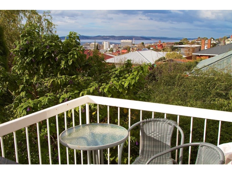 8/20 Pine Street, West Hobart TAS 7000