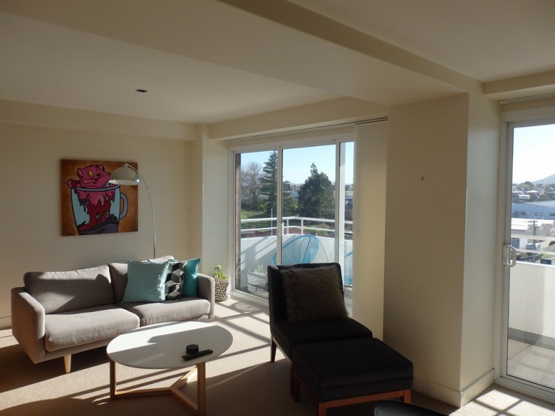 4a/33 Tower Road, New Town TAS 7008