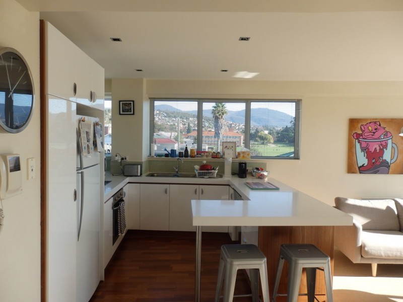 4a/33 Tower Road, New Town TAS 7008