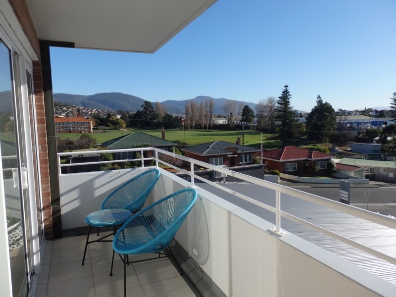 4a/33 Tower Road, New Town TAS 7008