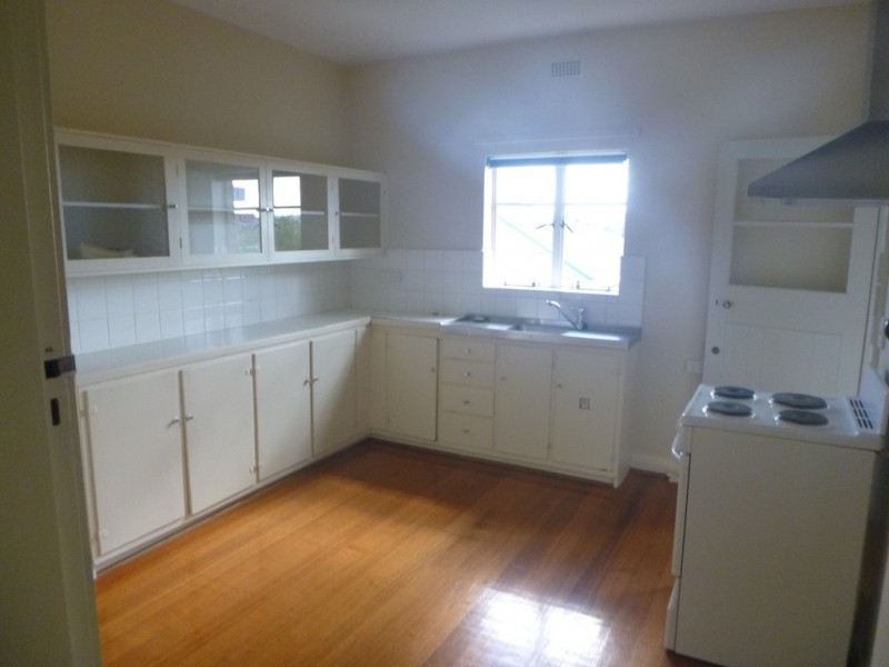 6 Edge Avenue, Lenah Valley TAS 7008