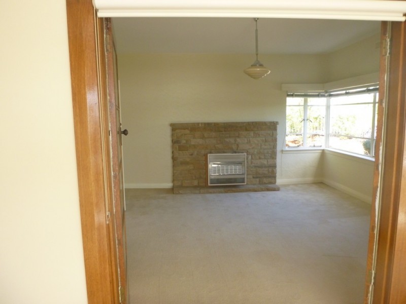 6 Edge Avenue, Lenah Valley TAS 7008