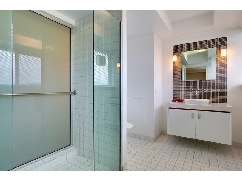 9/33 Tower Road, New Town TAS 7008