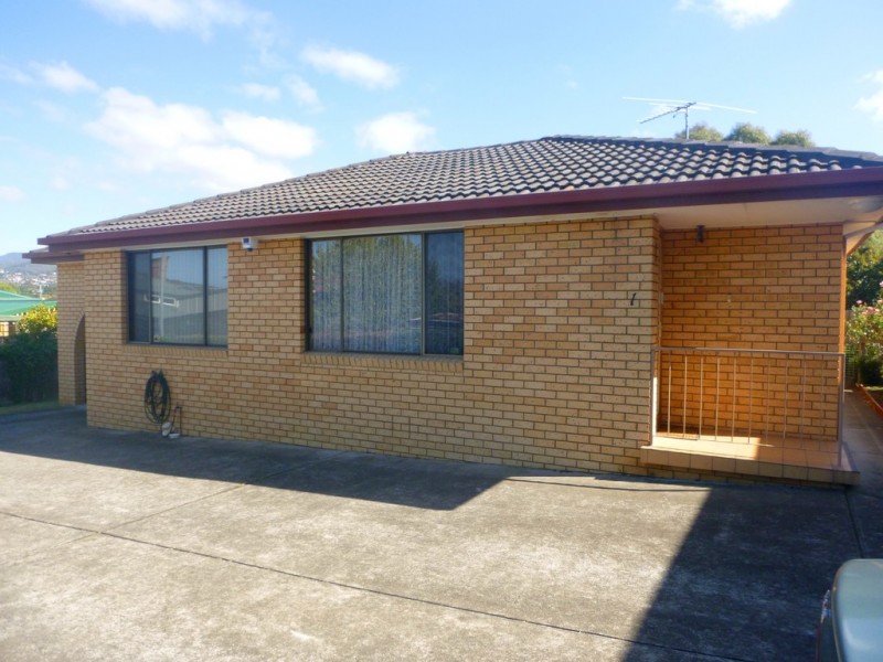 1/142a Hopkins Street, Moonah TAS 7009