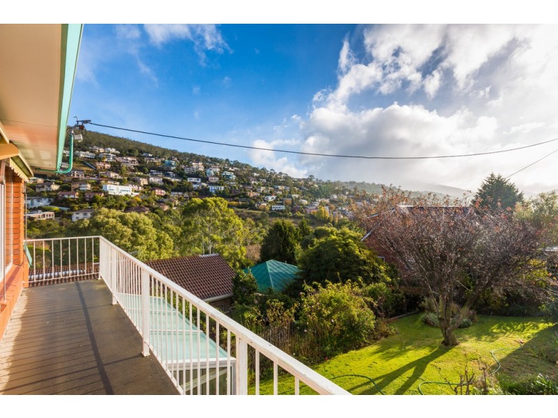 1/18 Longview Avenue, Sandy Bay TAS 7005