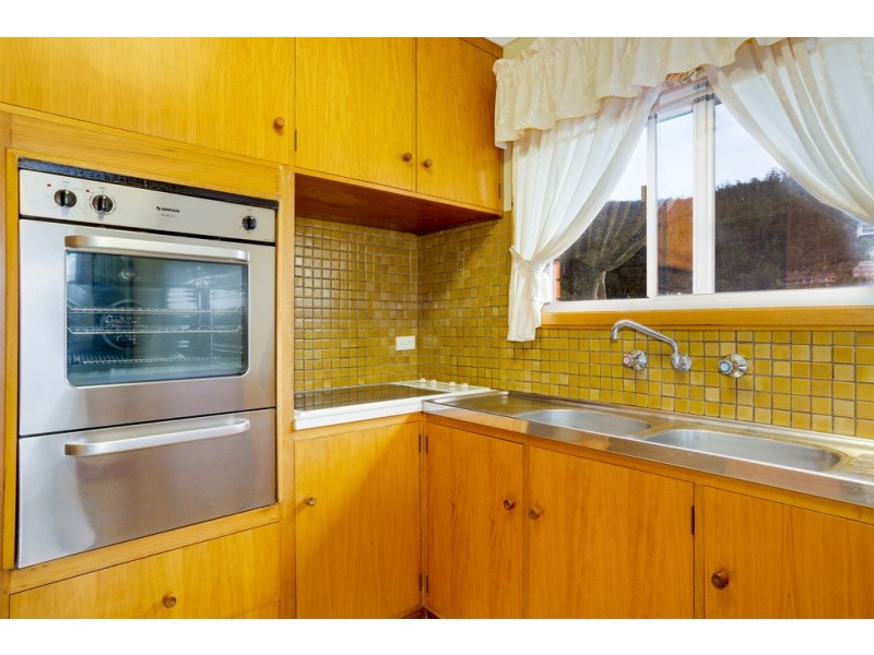 1/18 Longview Avenue, Sandy Bay TAS 7005