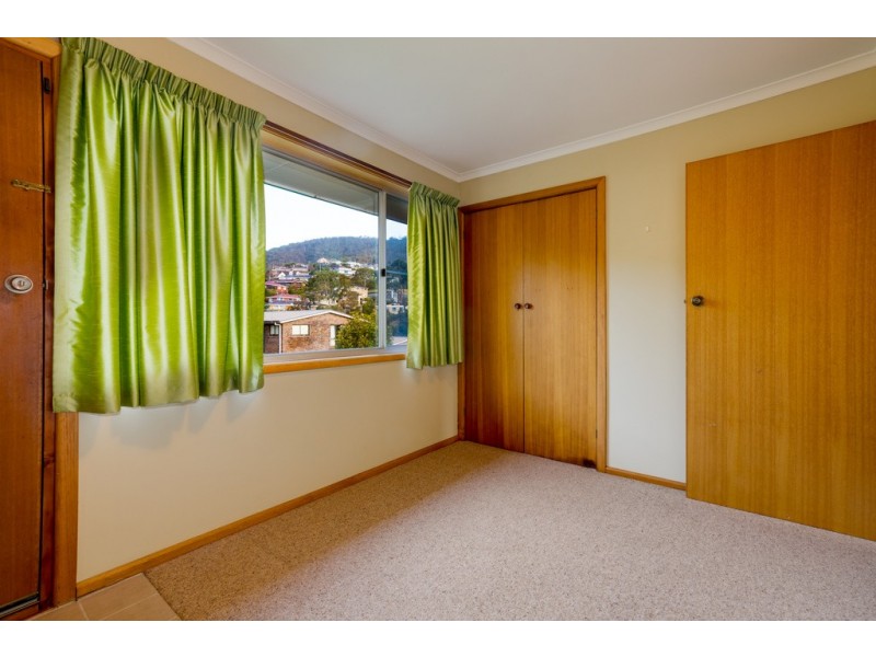 1/18 Longview Avenue, Sandy Bay TAS 7005