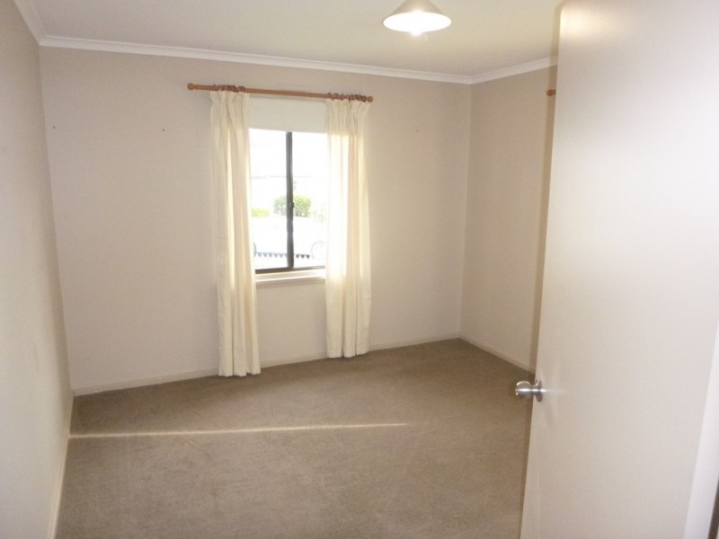 2/5 Erebus Street, Warrane TAS 7018