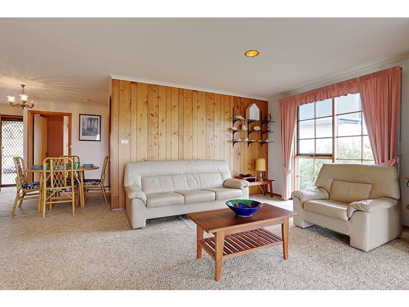 1 Richards Ave, Dodges Ferry TAS 7173