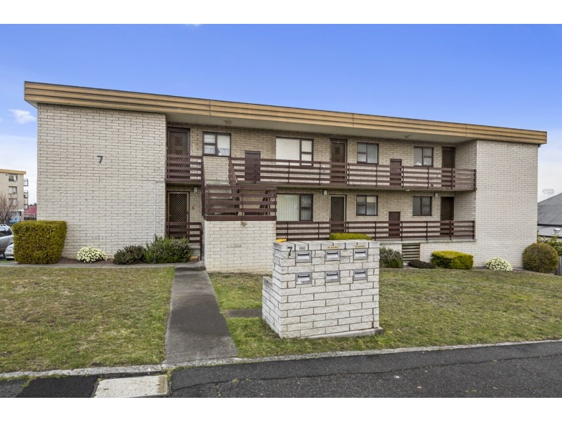 3/7 Alma Street, Bellerive TAS 7018