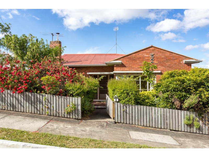 6 Edge Avenue, Lenah Valley TAS 7008