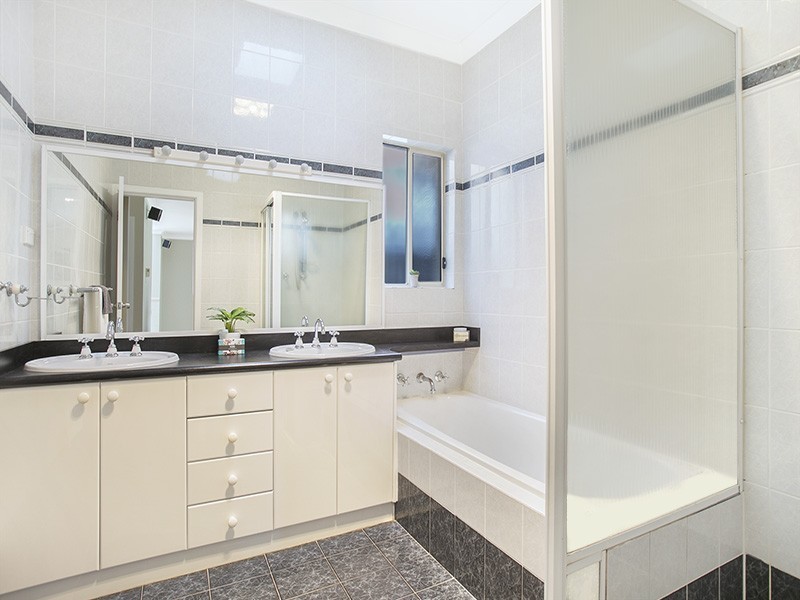 111 Woronora Crescent, Como NSW 2226