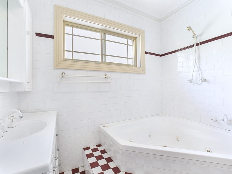 27 Cremona Road, Como NSW 2226