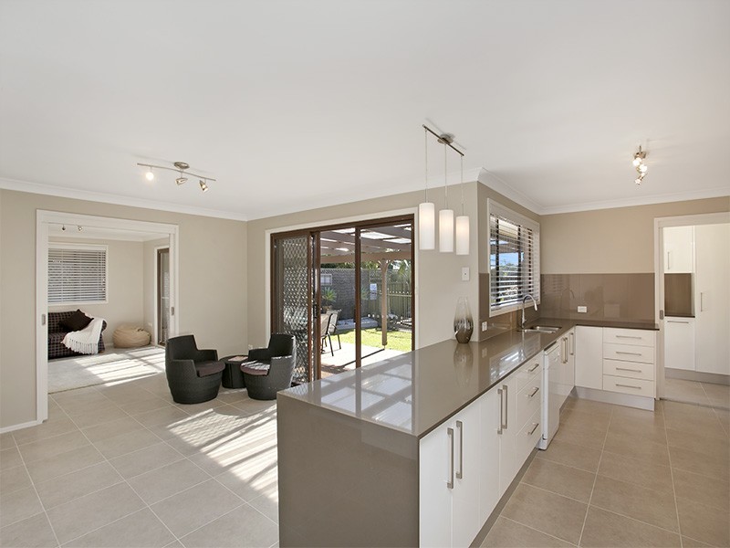 10 Honeyeater Place, Woronora Heights NSW 2233