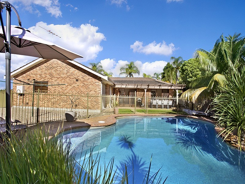 10 Honeyeater Place, Woronora Heights NSW 2233