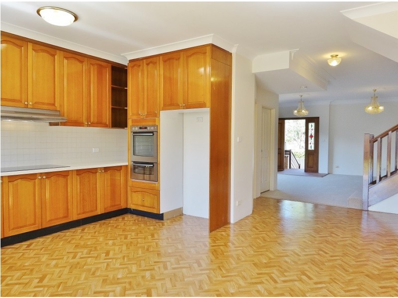 43 Girraween Avenue, Como NSW 2226