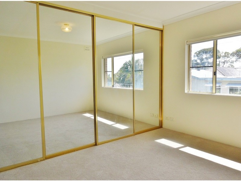 43 Girraween Avenue, Como NSW 2226