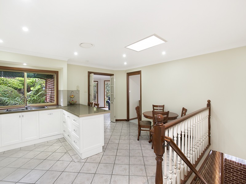 6 Mannikin Drive, Woronora Heights NSW 2233